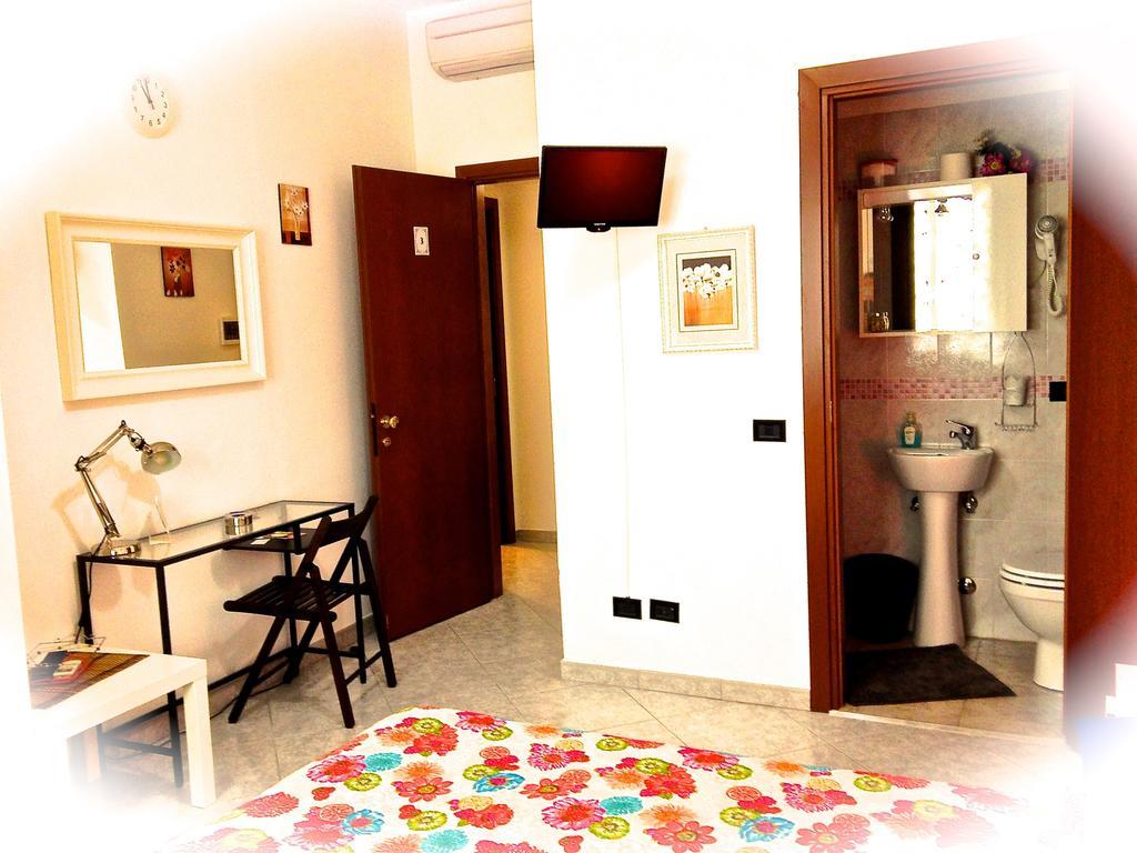 Top Suit Uno - Guest House Бругерио Экстерьер фото