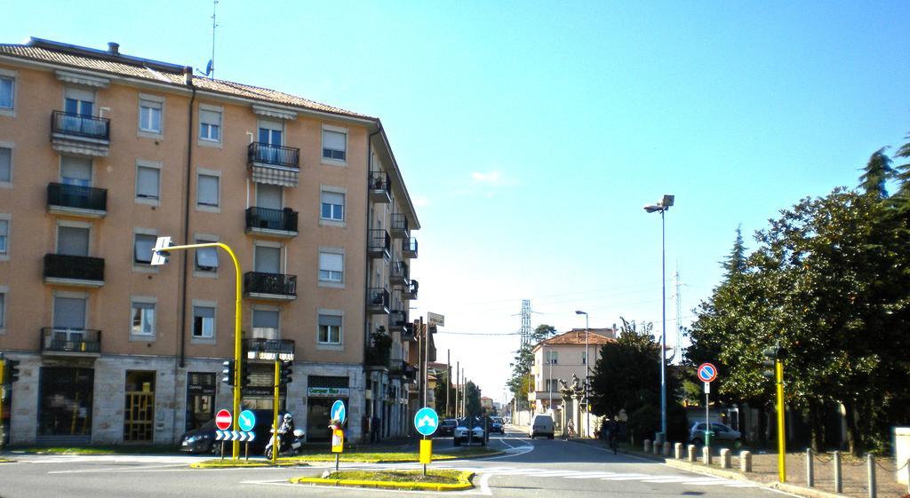 Top Suit Uno - Guest House Бругерио Экстерьер фото