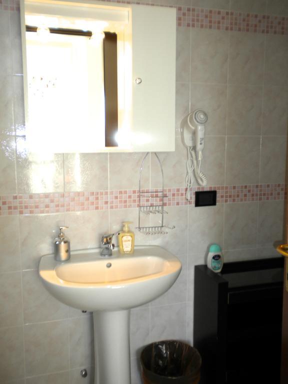 Top Suit Uno - Guest House Бругерио Экстерьер фото