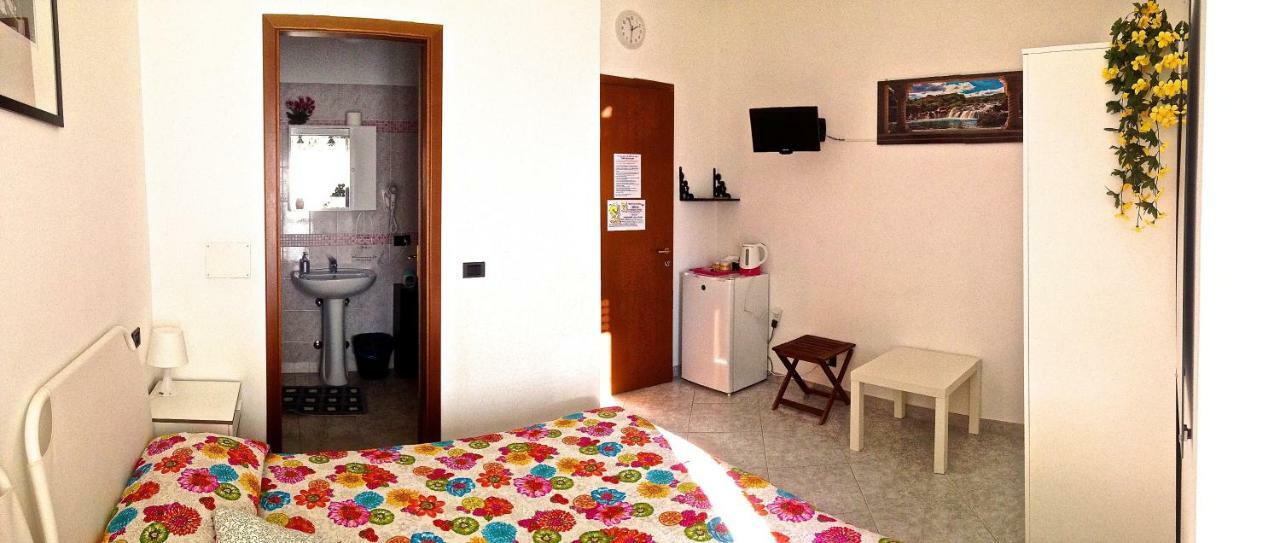 Top Suit Uno - Guest House Бругерио Номер фото
